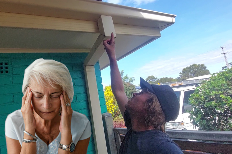 
Gutter Cleaning Technician in ulladulla Educates Customer About Downpipe Obstruction